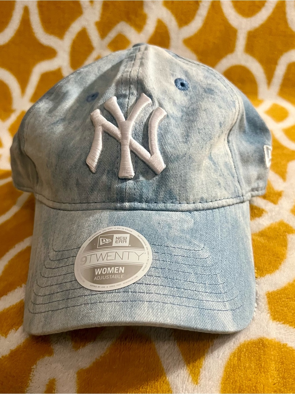 New Era 9TWENTY New York Yankees MLB Womens Blue Adjustable Cap One Size